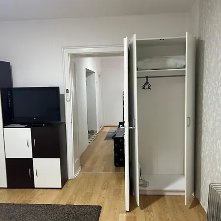Lana Apartment